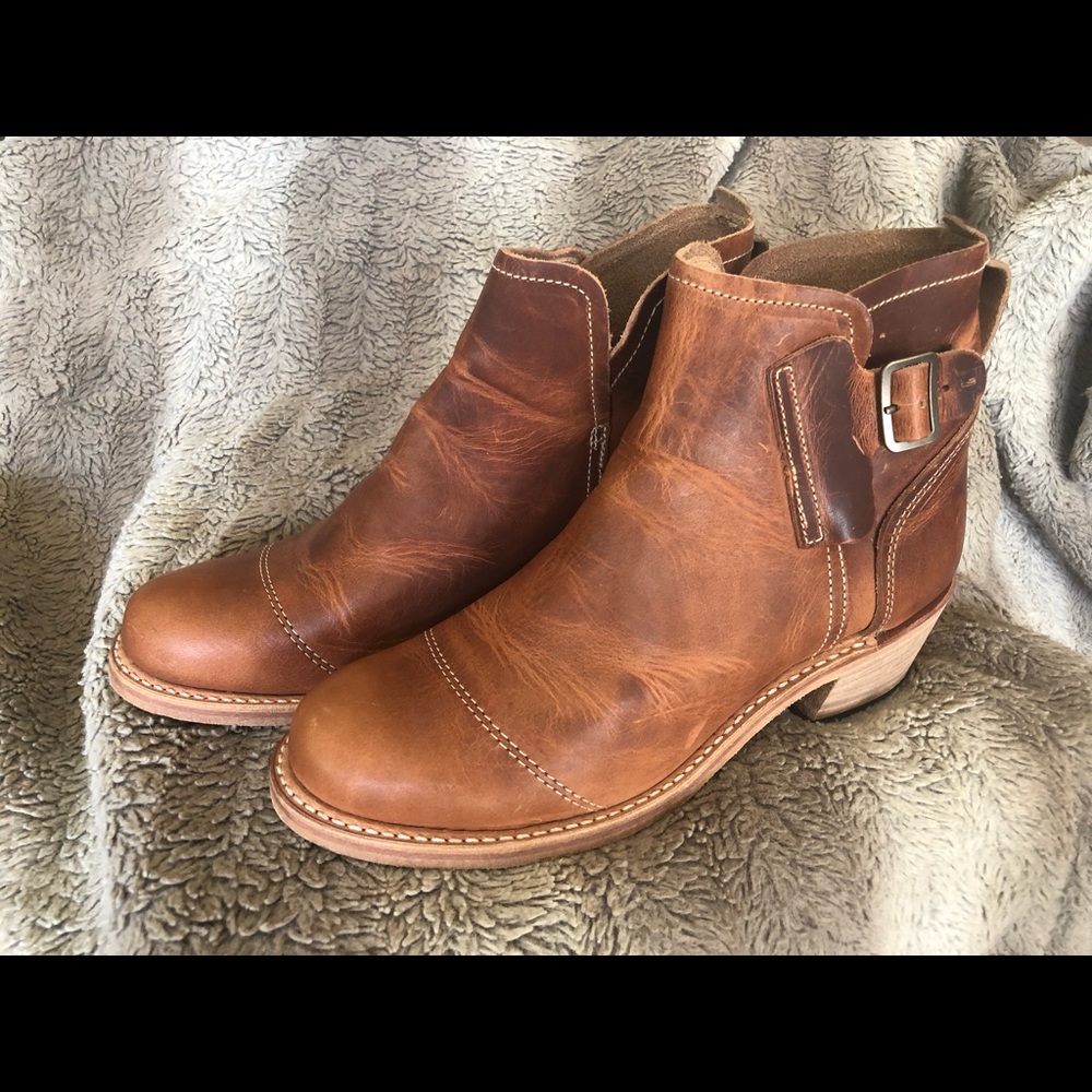Woman’s Timberland “Gavie Coulter” Leather Boots